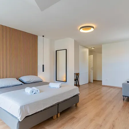 & Klemenc Apartment *