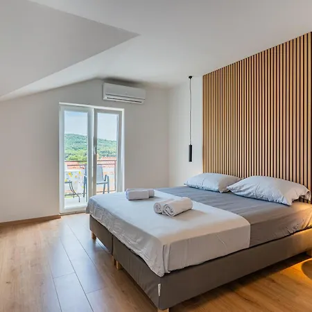 & Klemenc Apartment *
