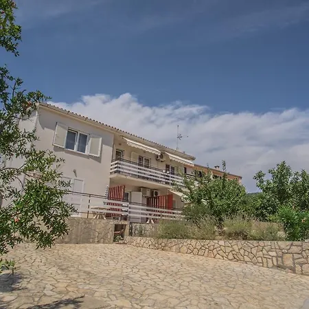 & Klemenc Apartment Cres
