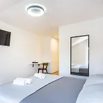 Apartment Apartments&rooms Klemenc *