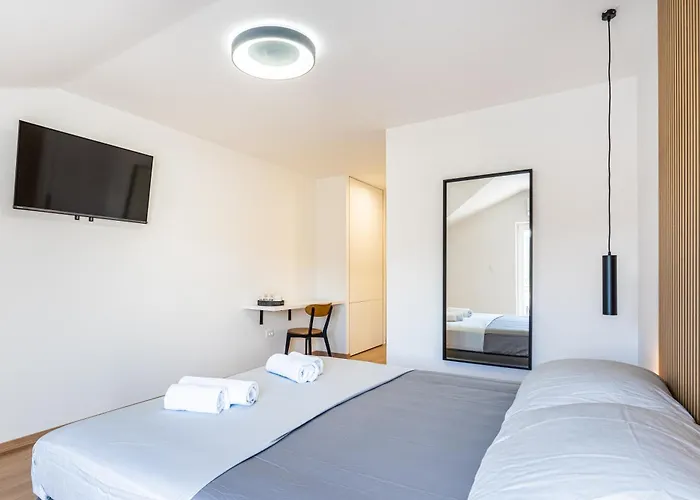 Apartment Apartments&rooms Klemenc *