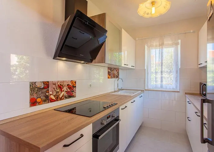 Apartments&rooms Klemenc * Cres